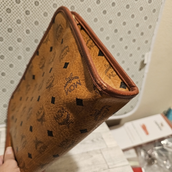 MCM Brown Leather Clutch Bag - Picture 3 of 15